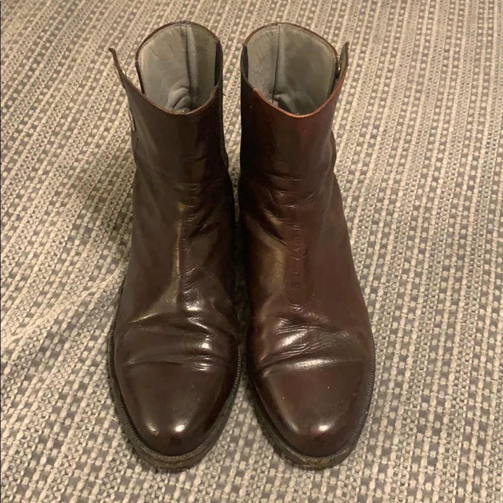 Lorenzo Banfi Chelsea Boots